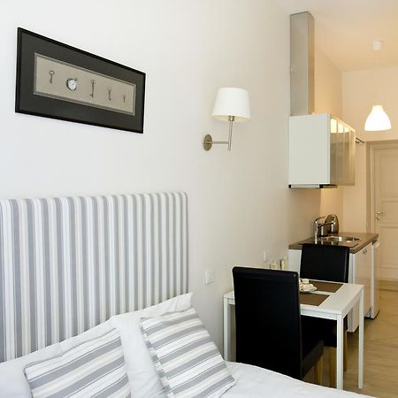 Cozy Studio In Old Town By Urban Rent Vilnius Luaran gambar