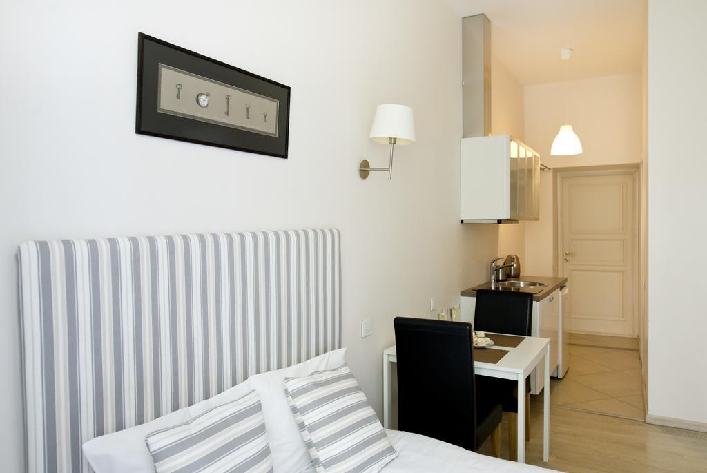 Cozy Studio In Old Town By Urban Rent Vilnius Luaran gambar